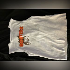Hooters crop top